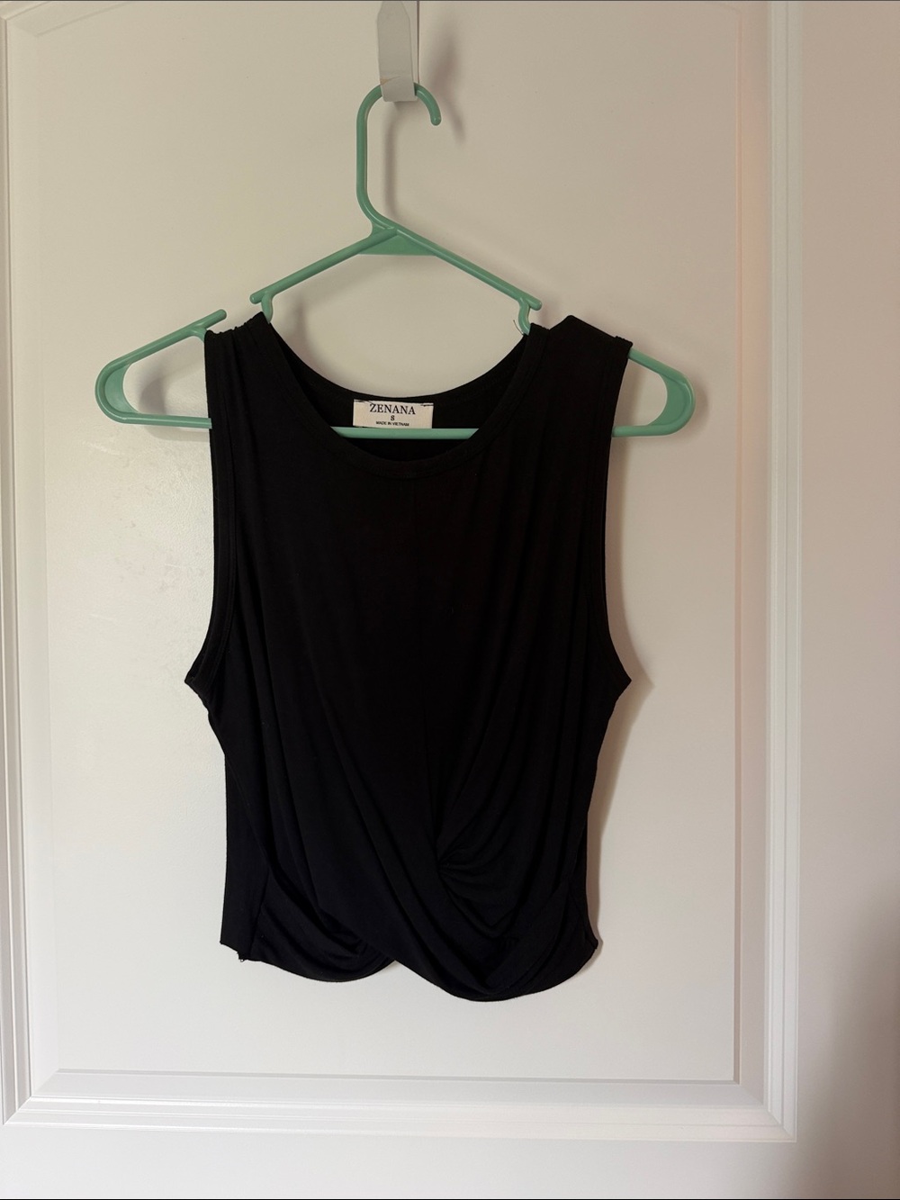 Zenana Outfitters Black Twist-Front Sleeveless Tank